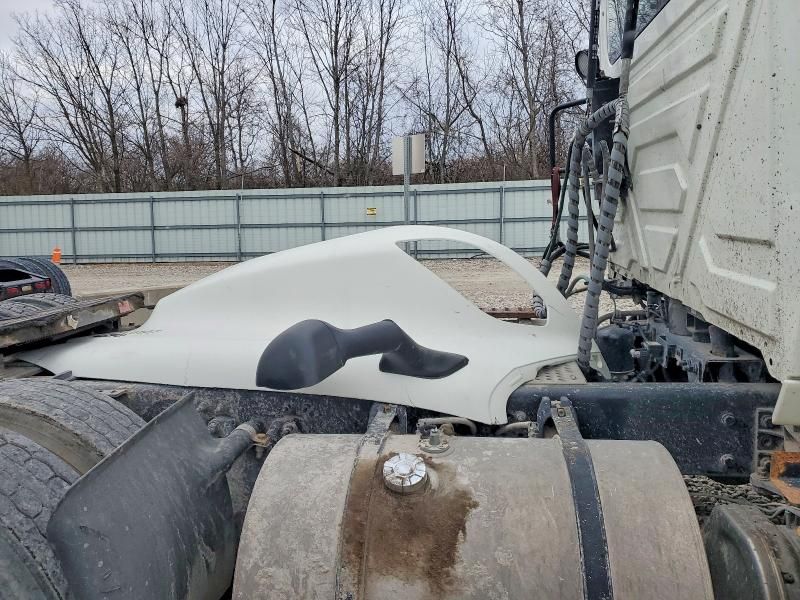 2020 International Lt625 Semi Truck