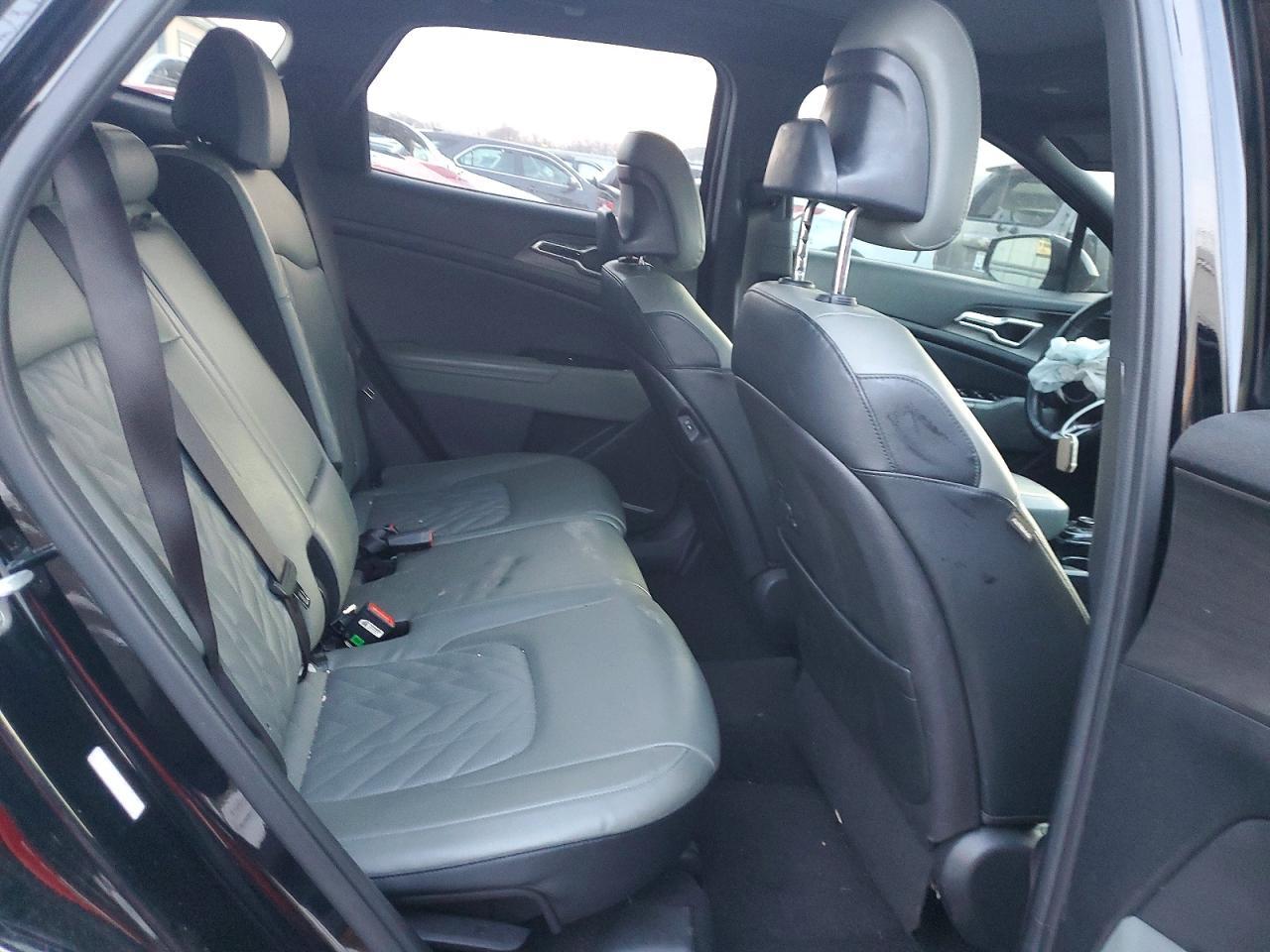 2023 KIA Sportage x Line