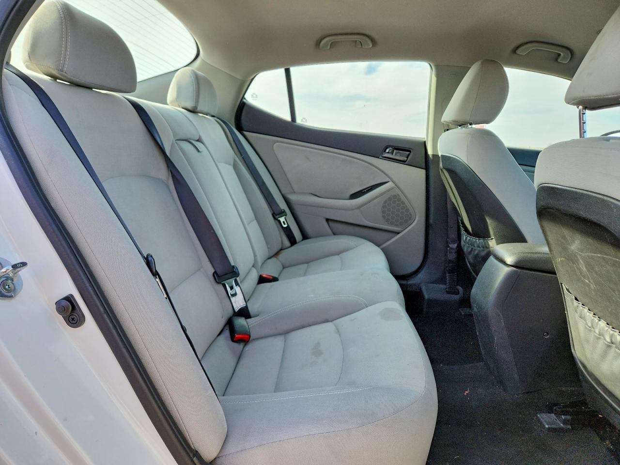 2012 KIA Optima lx