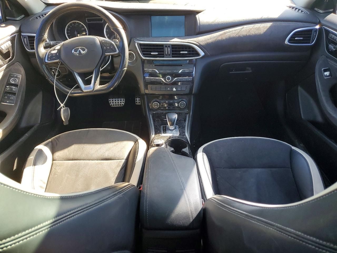 2017 Infiniti Qx30 Base