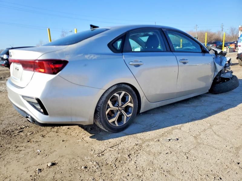 2021 KIA Forte fe