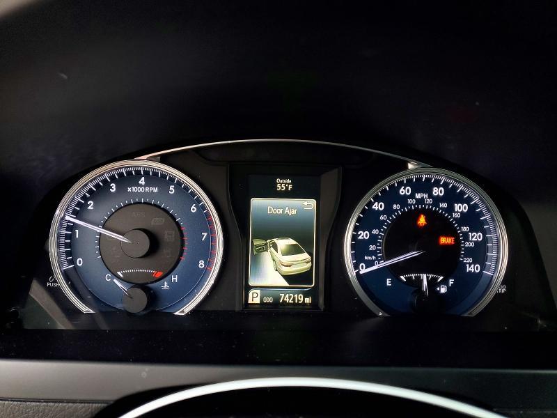 2016 Toyota Camry le