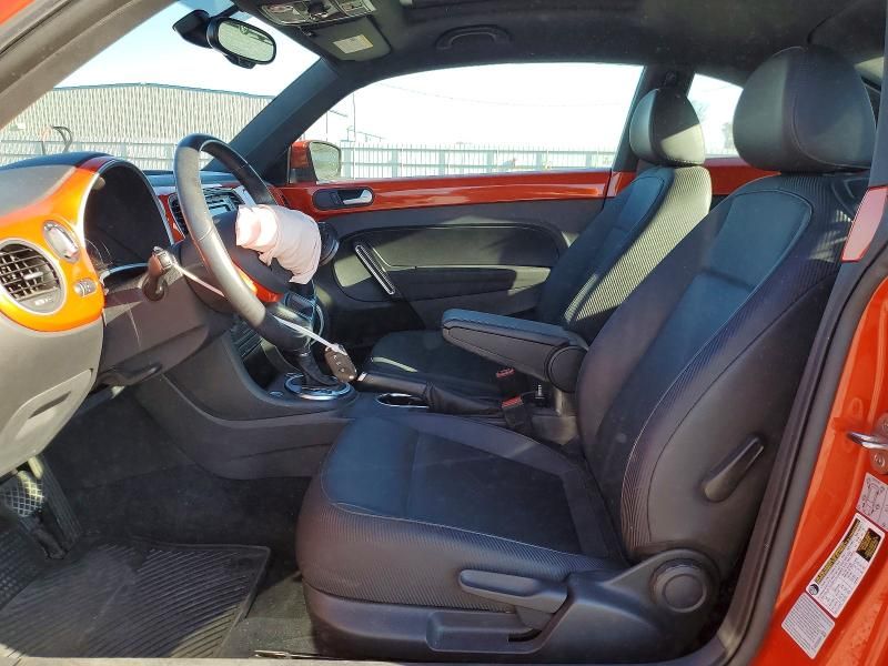 2016 Volkswagen Beetle se