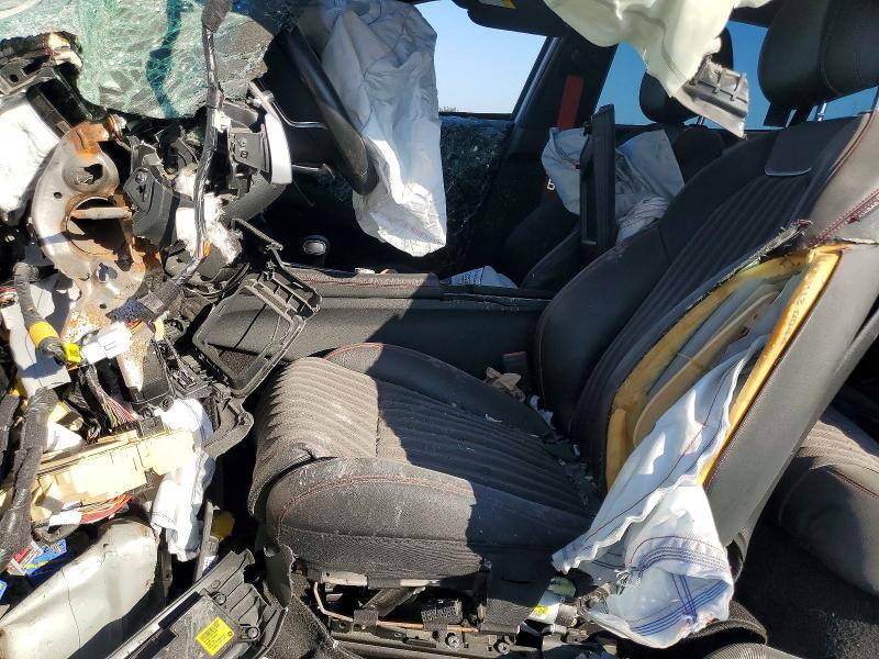 2022 Genesis G70 Base