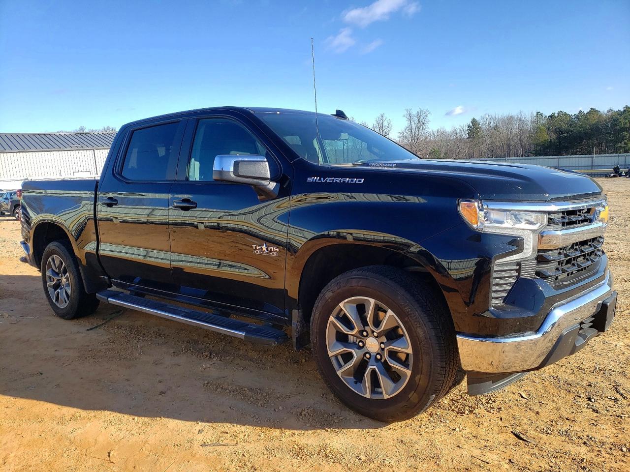 2025 Chevrolet Silverado C1500 LT