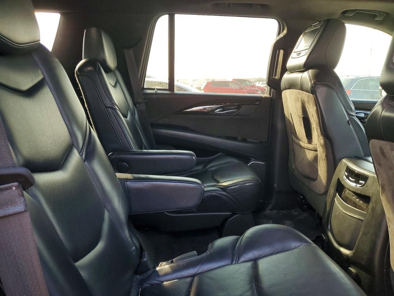 2018 Cadillac Escalade Platinum