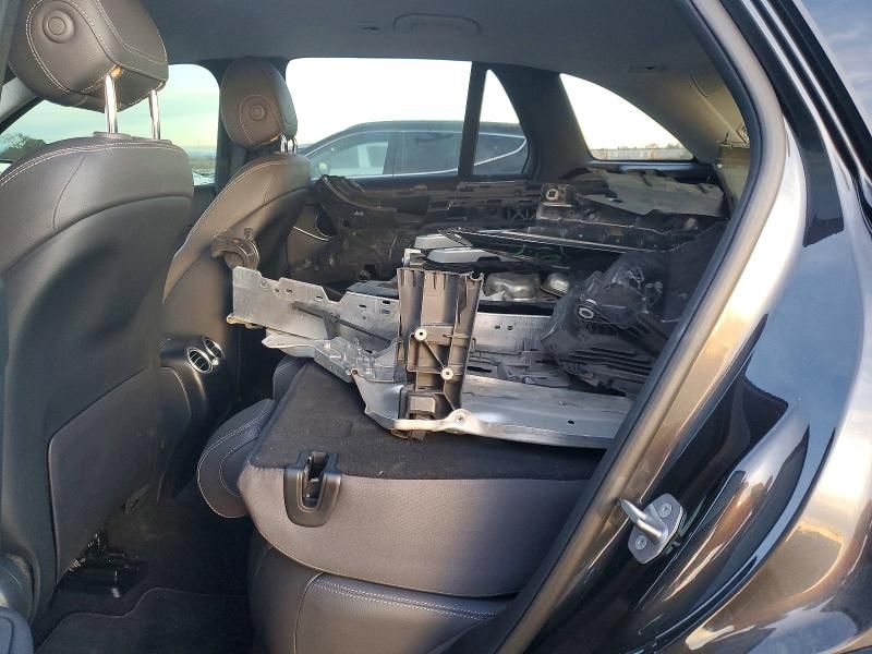 2021 Mercedes-Benz Glc 300