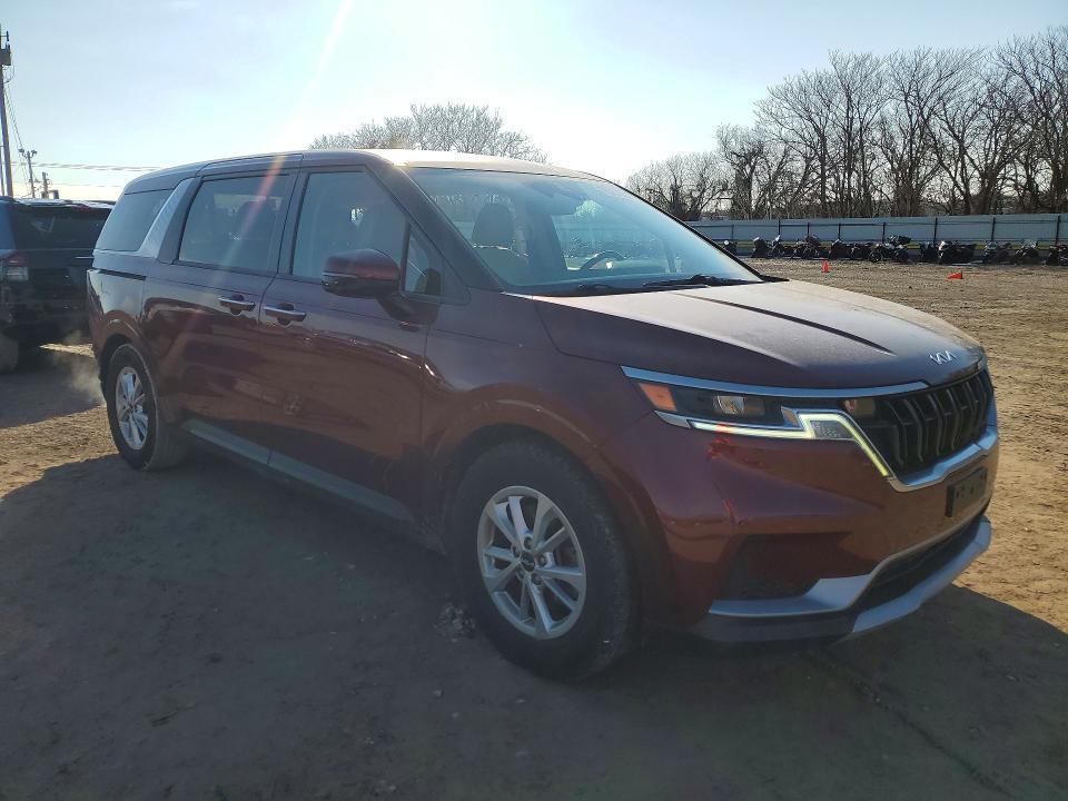 2022 KIA Carnival lx