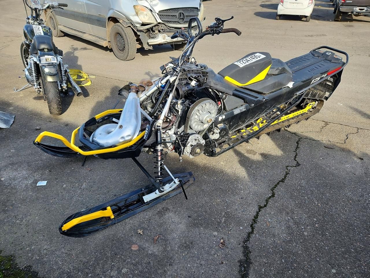 2023 Skidoo Summit SP