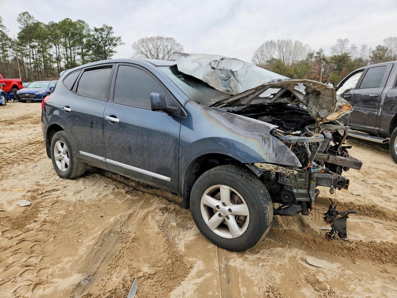 2013 Nissan Rogue s
