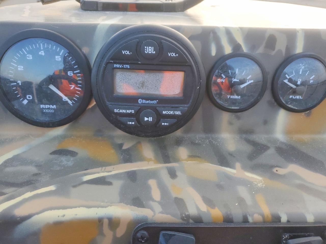 2025 War Eagle 548 2025 WAR Eagle Boat With Road King Boat Trailer