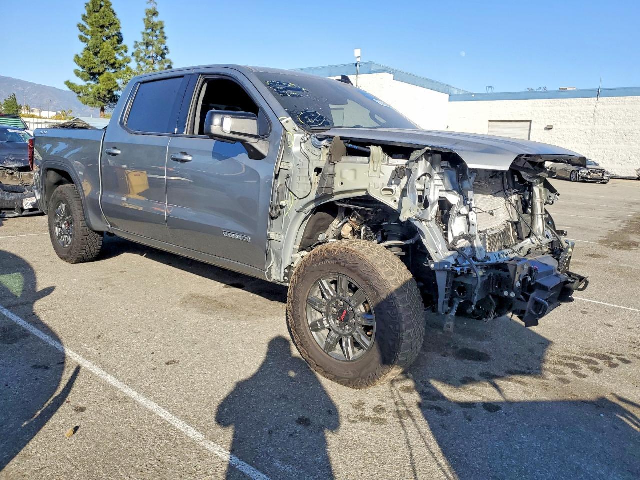 2025 GMC Sierra K1500 Elevation