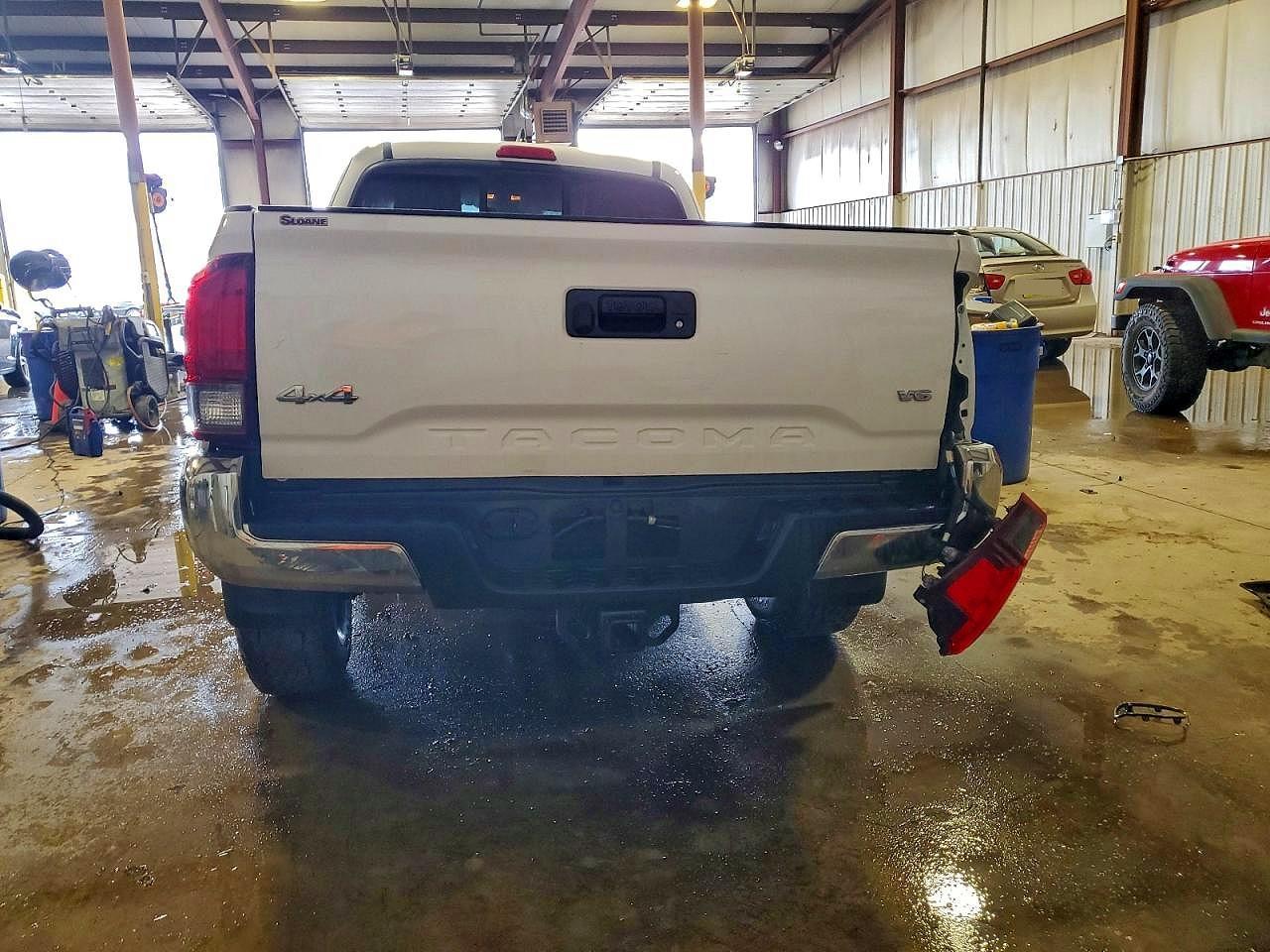 2018 Toyota Tacoma Access cab