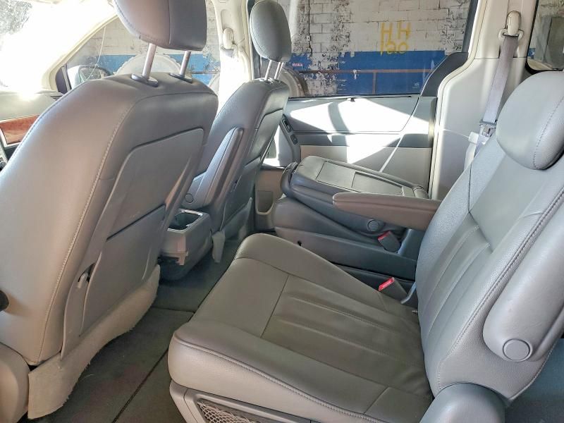 2008 Chrysler Town & Country Touring