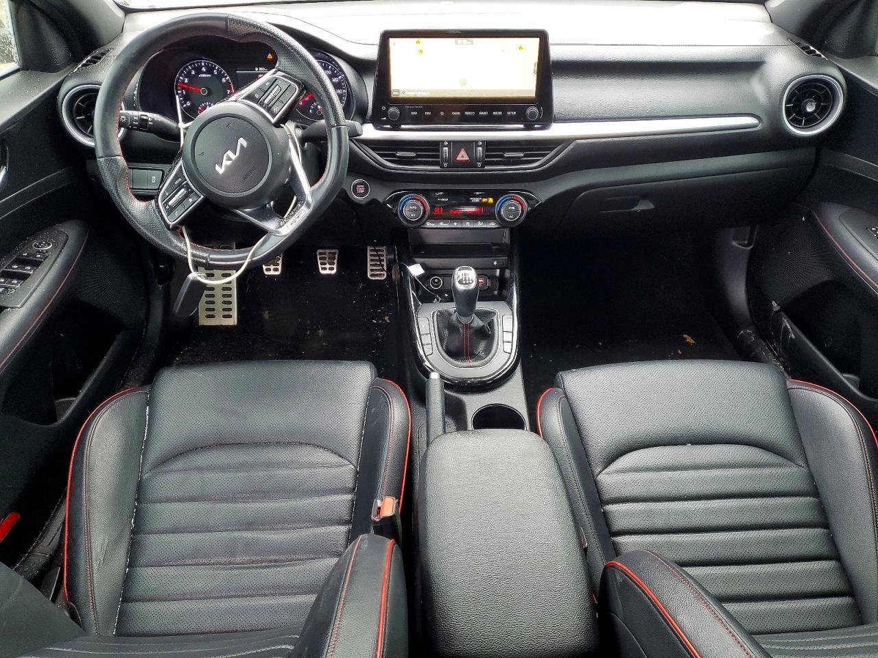 2022 KIA Forte gt
