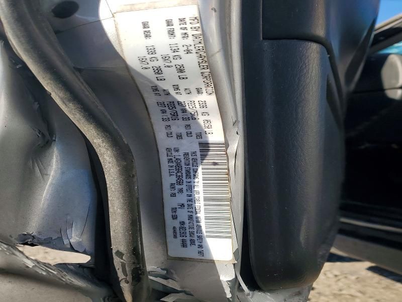 2004 Jeep Grand Cherokee Laredo