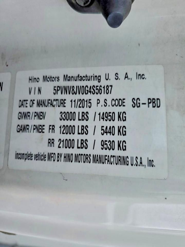 2016 Hino 338 BOX Truck