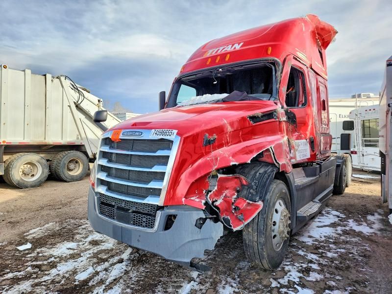2022 Freightliner Cascadia 1