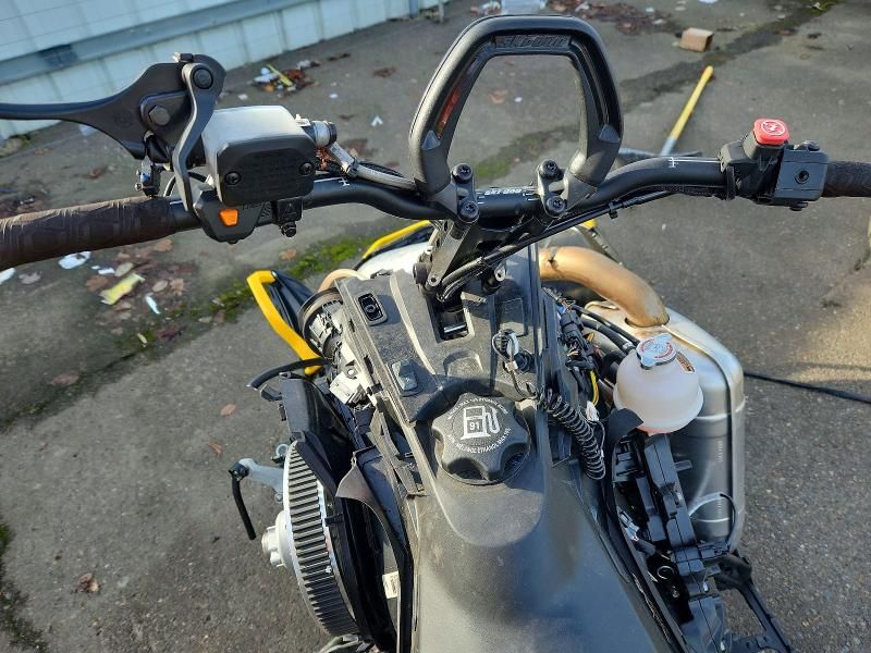 2023 Skidoo Summit SP