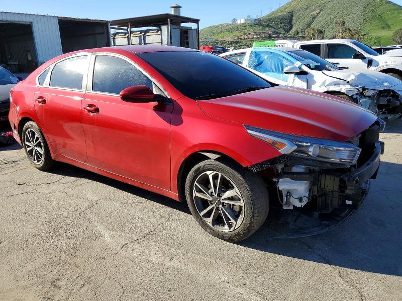2024 KIA Forte lx
