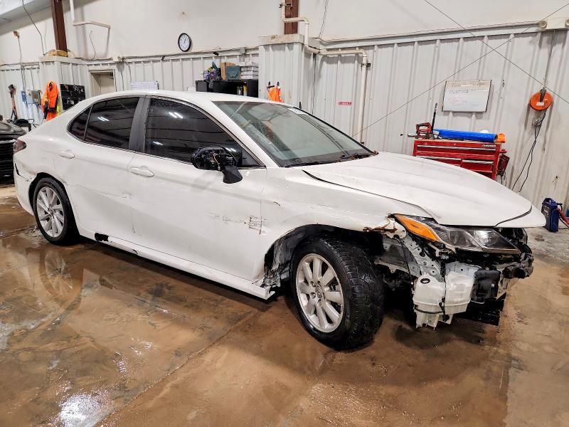 2022 Toyota Camry le