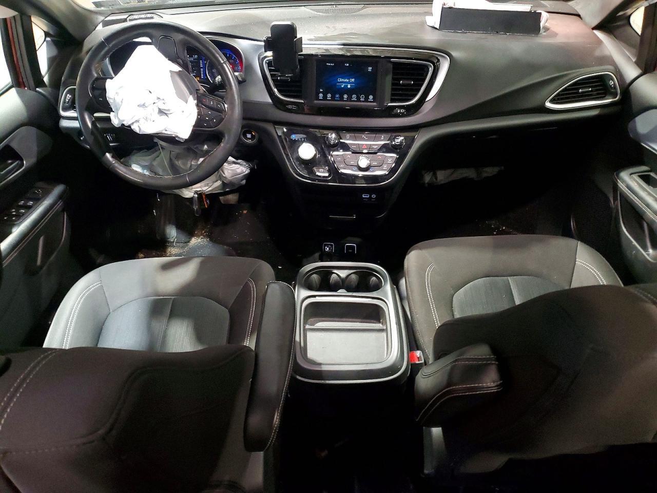 2020 Chrysler Pacifica Touring