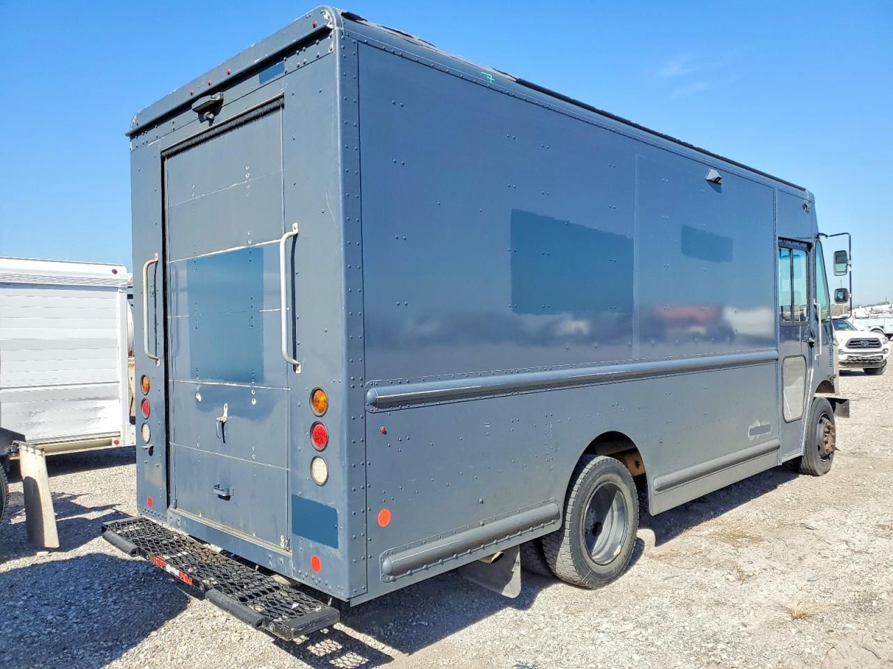 2020 Freightliner MT 45G Delivery Truck