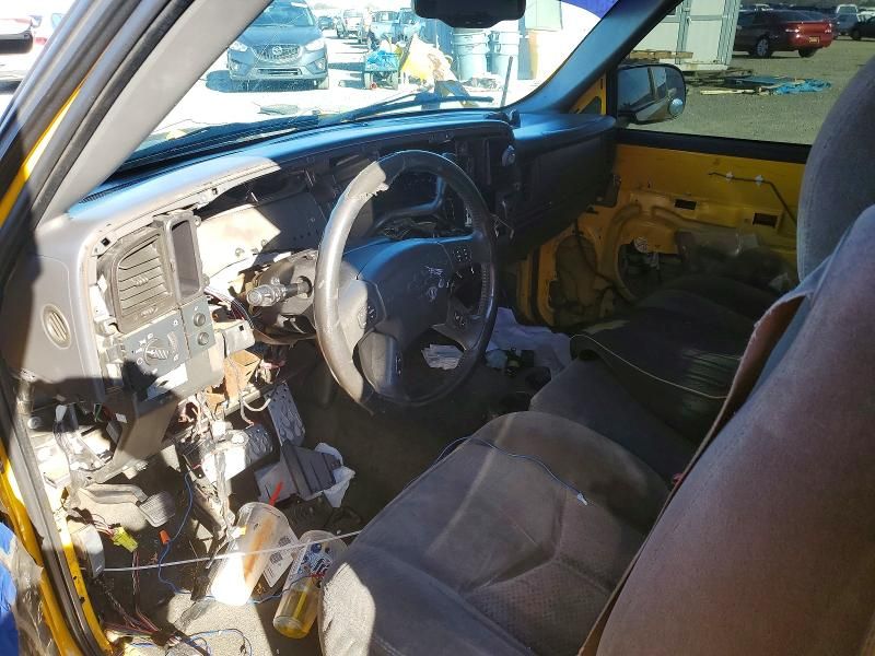 2003 Chevrolet Silverado C1500