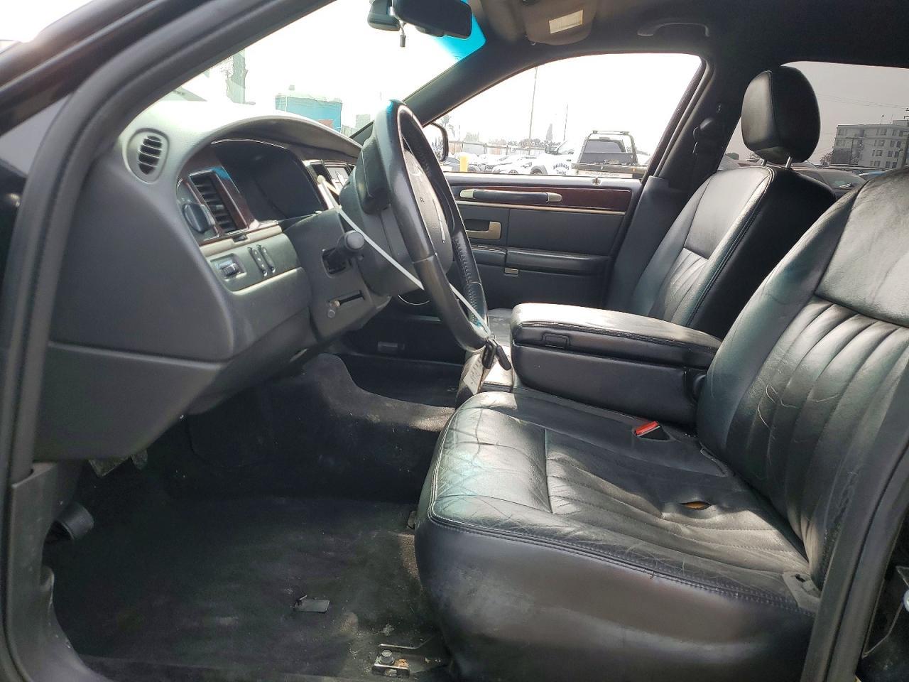 2008 Lincoln Town car Executive l