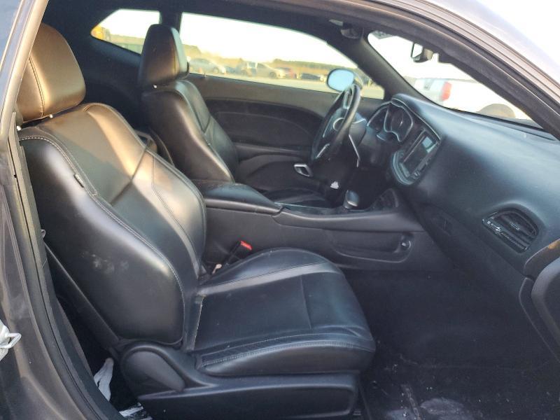 2017 Dodge Challenger gt