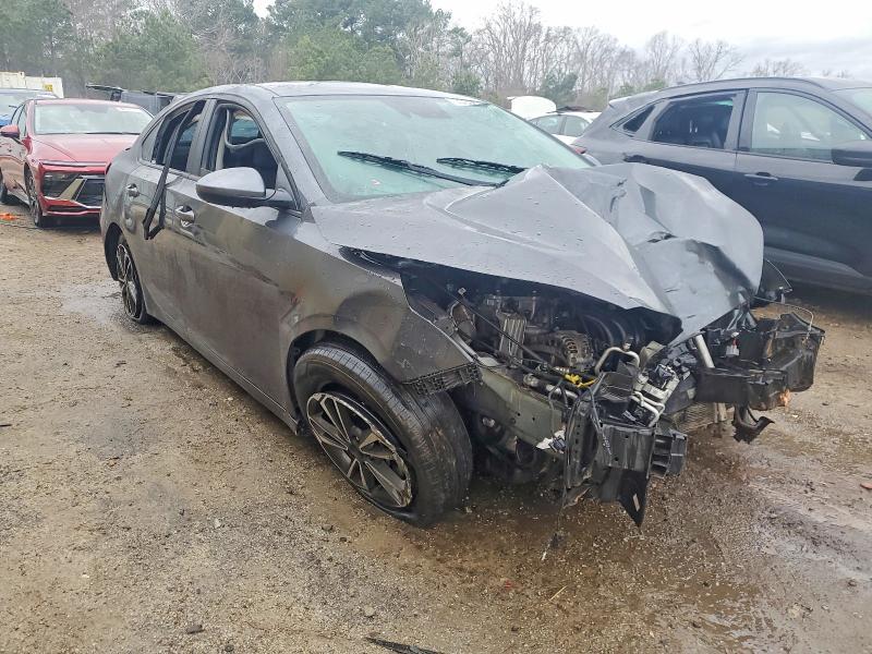 2024 KIA Forte lx
