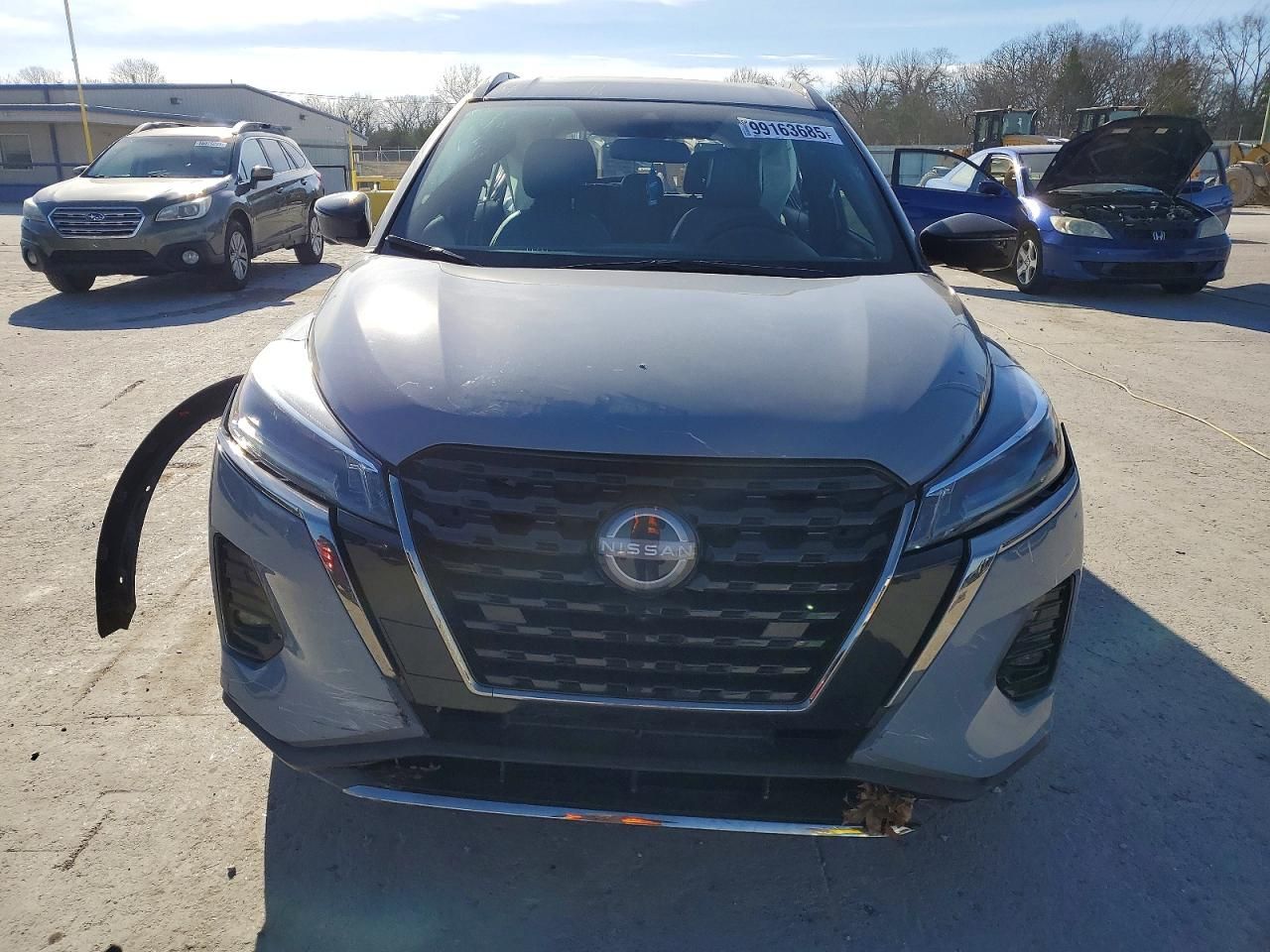 2024 Nissan Kicks sr