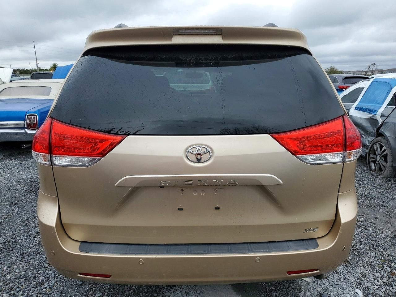 2011 Toyota Sienna xle