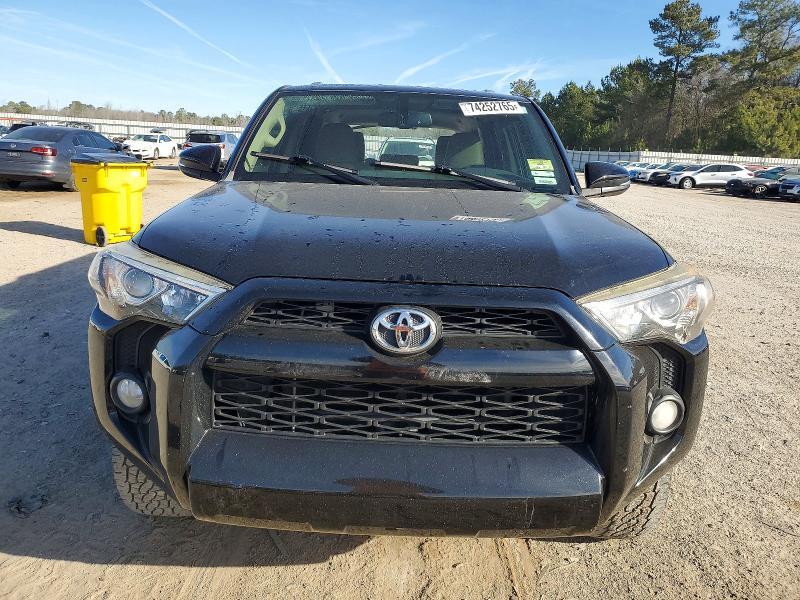2016 Toyota 4runner SR5