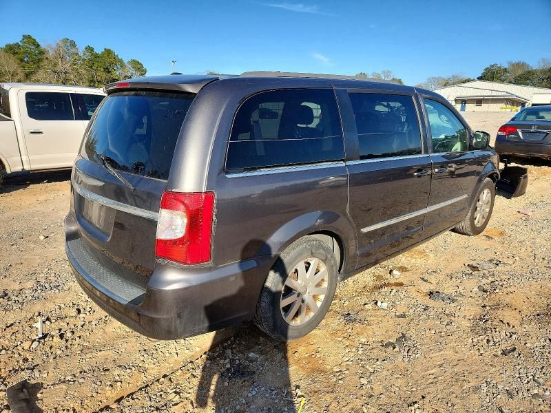 2016 Chrysler Town & Country Touring