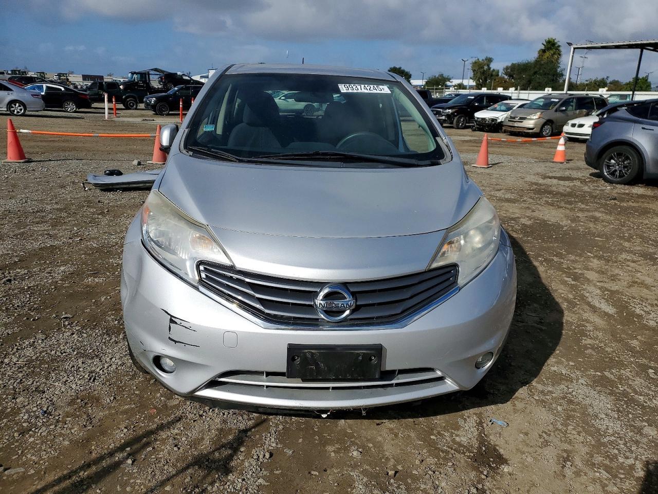 2014 Nissan Versa Note sv