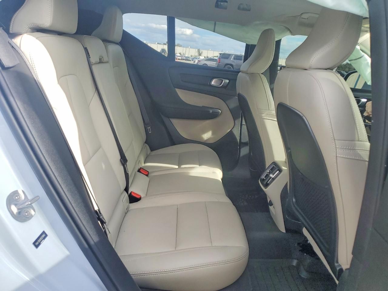 2024 Volvo Xc40 Plus