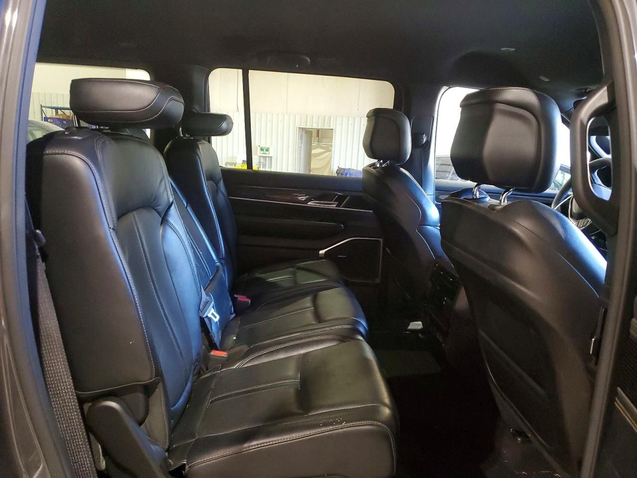 2022 Jeep Wagoneer Series ii