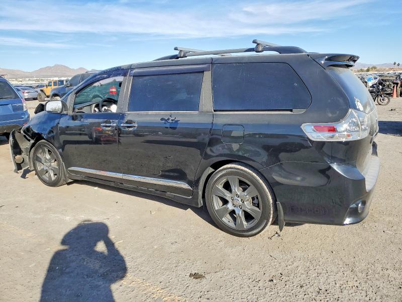 2017 Toyota Sienna se