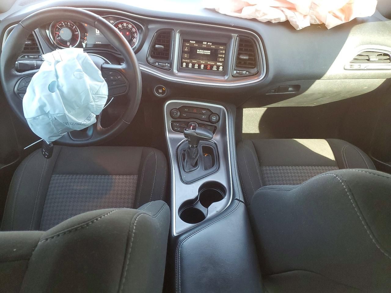 2020 Dodge Challenger sxt