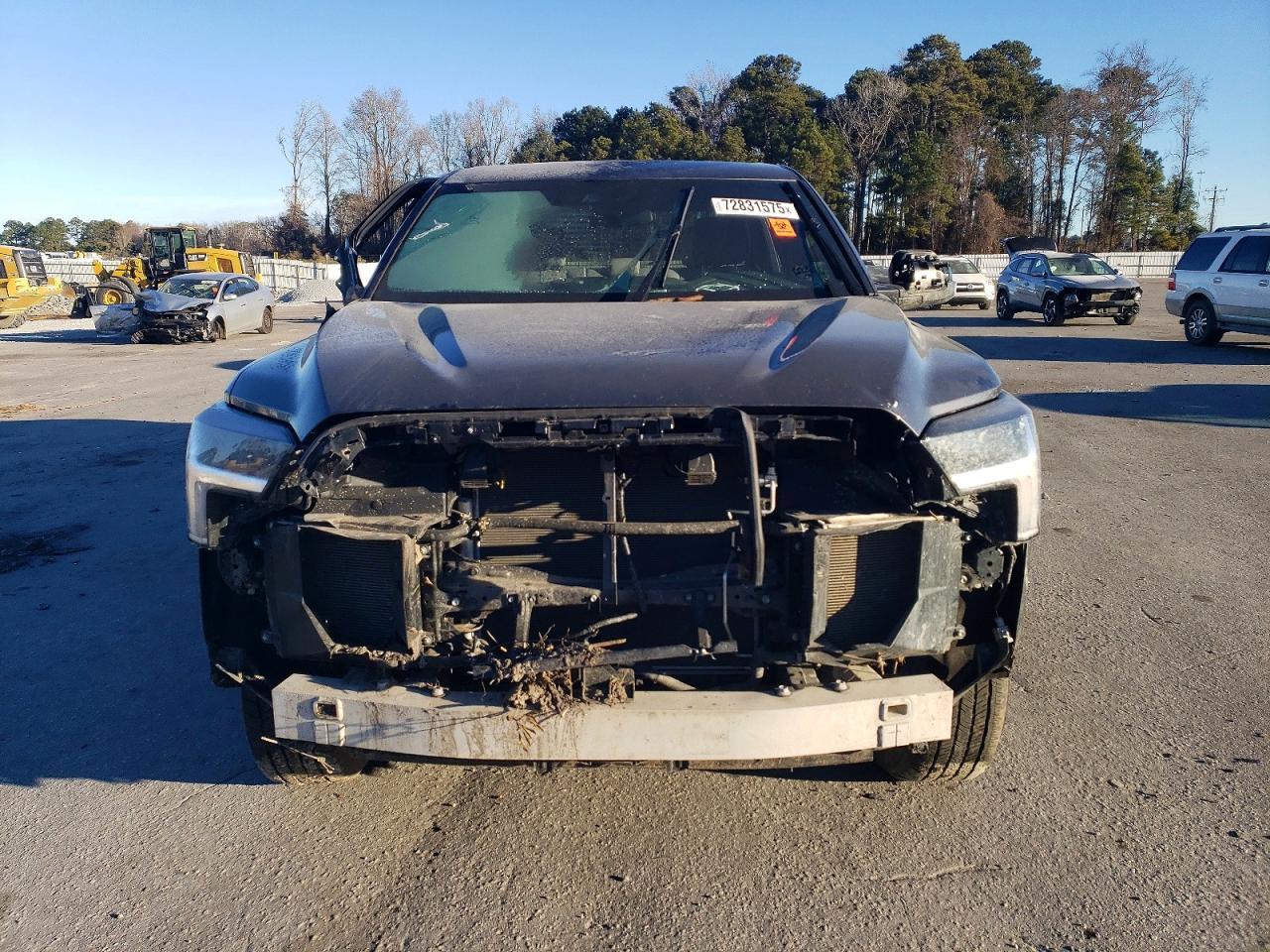 2025 Toyota Tundra Crewmax sr