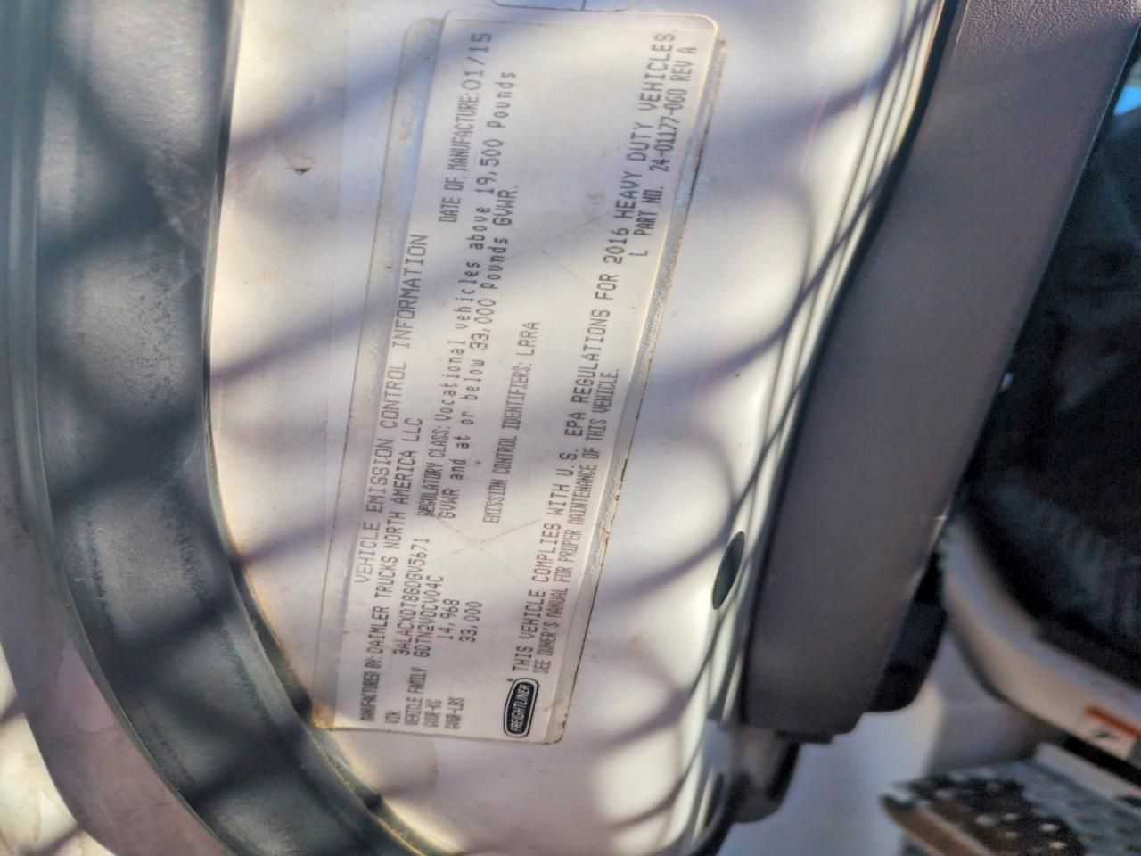 2016 Freightliner Business Class M2 Flatbed Truck