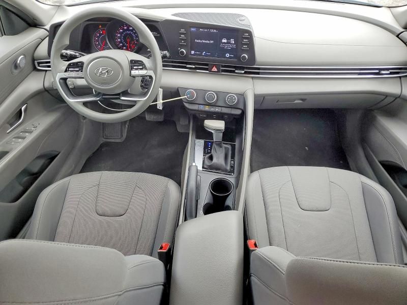 2021 Hyundai Elantra se