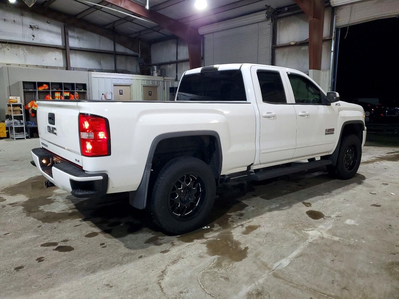 2017 GMC Sierra K1500 sle