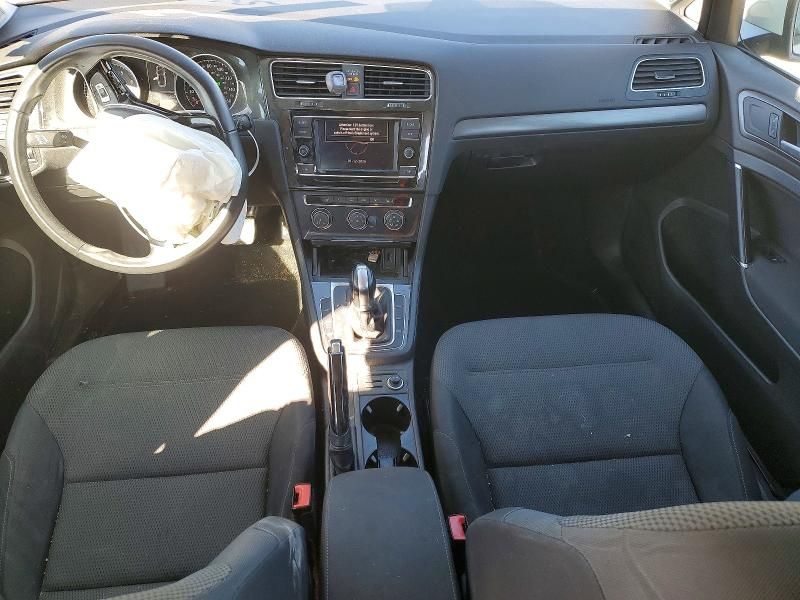 2019 Volkswagen Golf Sportwagen s