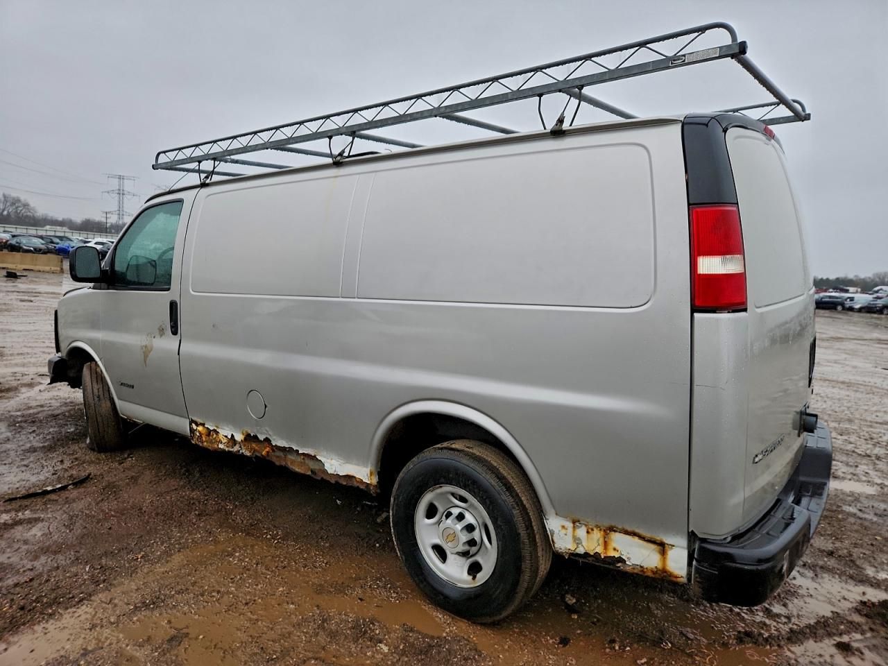 2005 Chev Express Cargo 3500 1