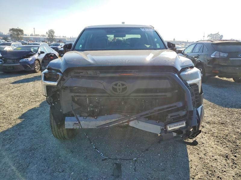 2024 Toyota Tundra Crewmax sr