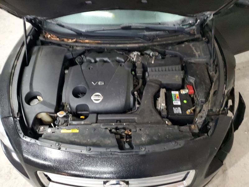 2013 Nissan Maxima s