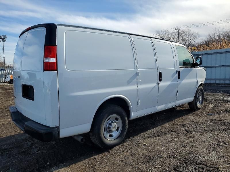 2024 Chevrolet Express G3500