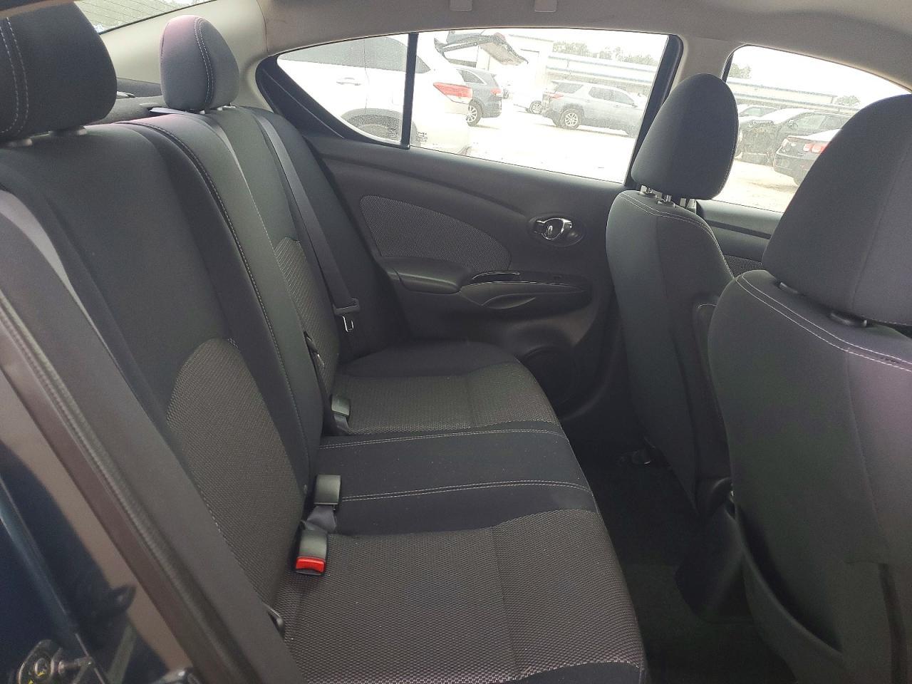 2016 Nissan Versa
